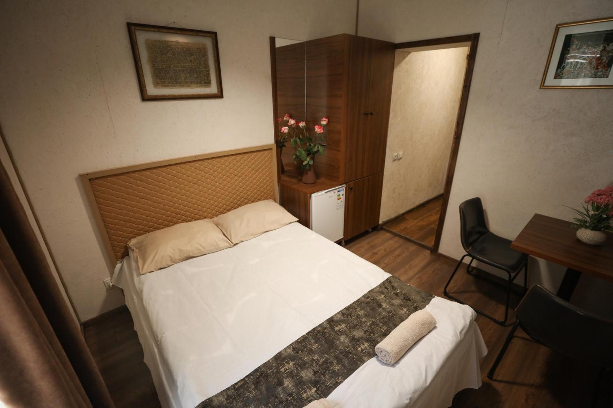 U Ashota Hotel Yerevan Ngoại thất bức ảnh