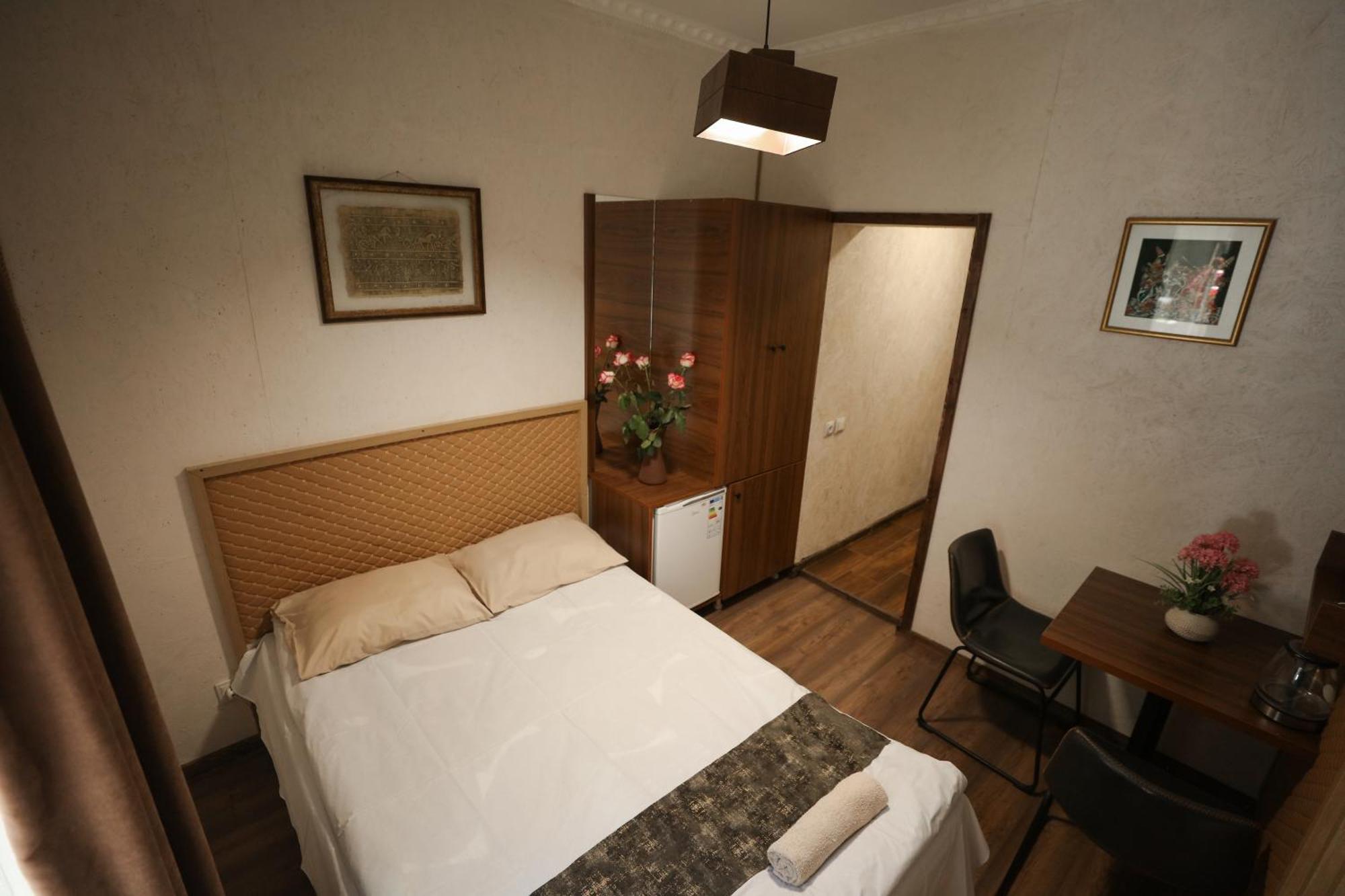 U Ashota Hotel Yerevan Ngoại thất bức ảnh