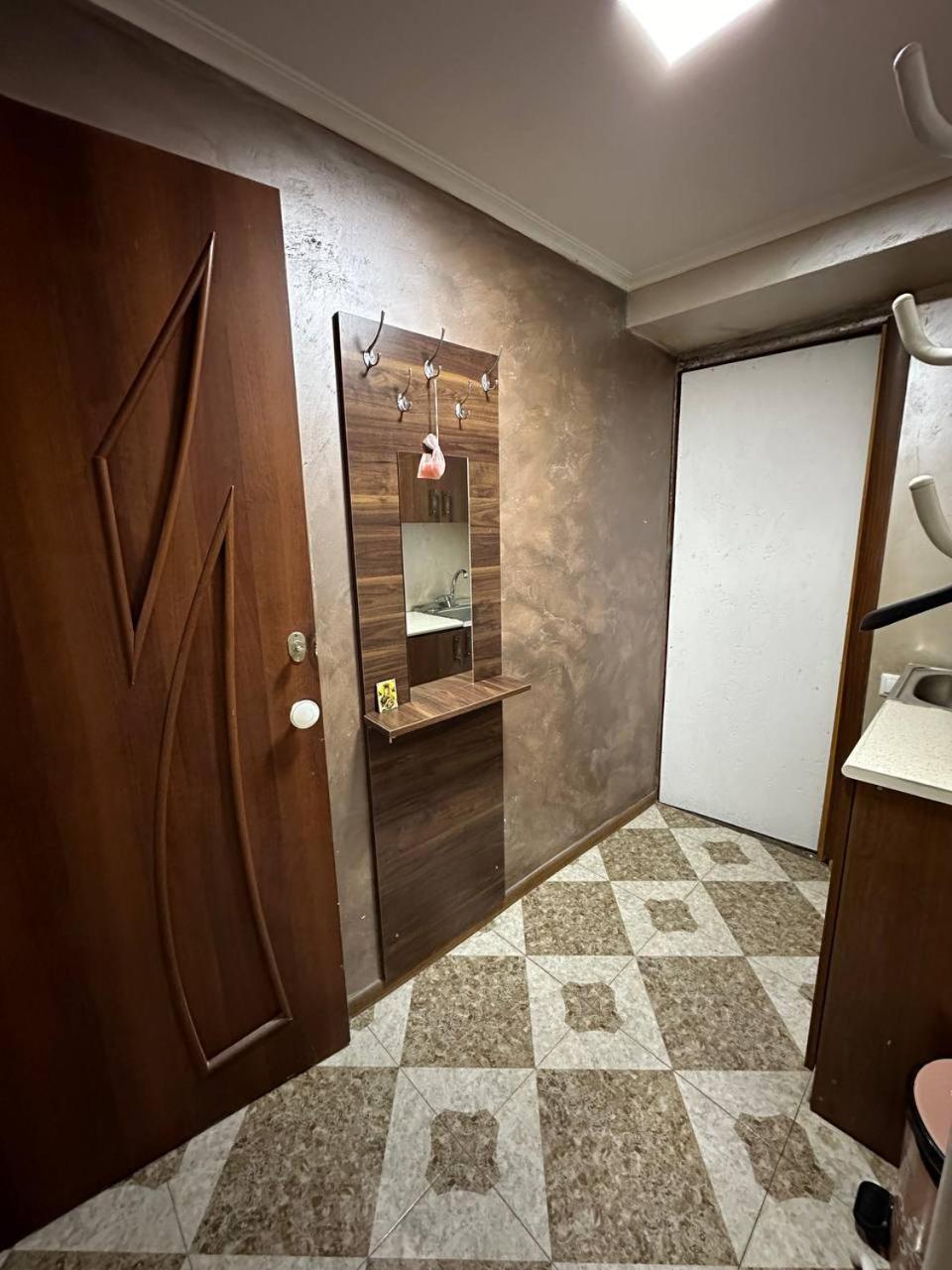 U Ashota Hotel Yerevan Ngoại thất bức ảnh